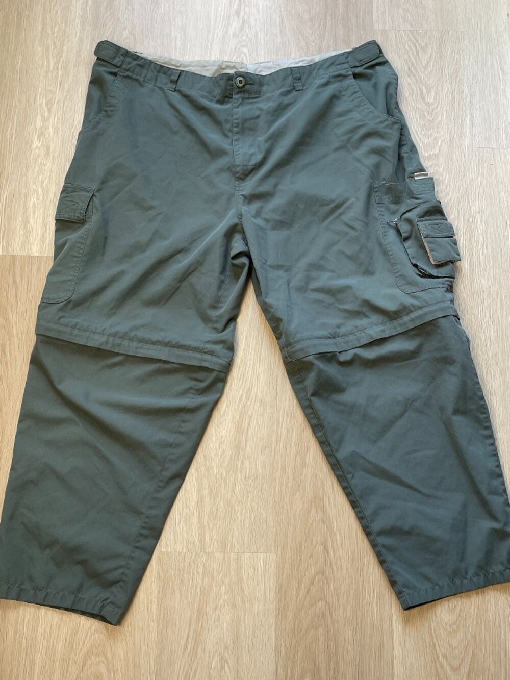 Nevada Men's Army Green Zip-Off Cargo Convertible Pants - 44" Waist (XL/2XL)